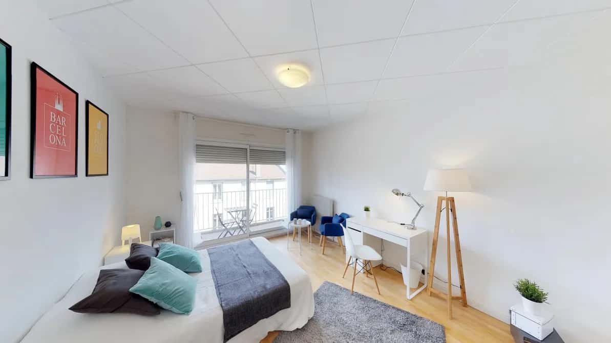 Stanza in Rue Marius Berliet, Lyon di 121 m² con 5 camere