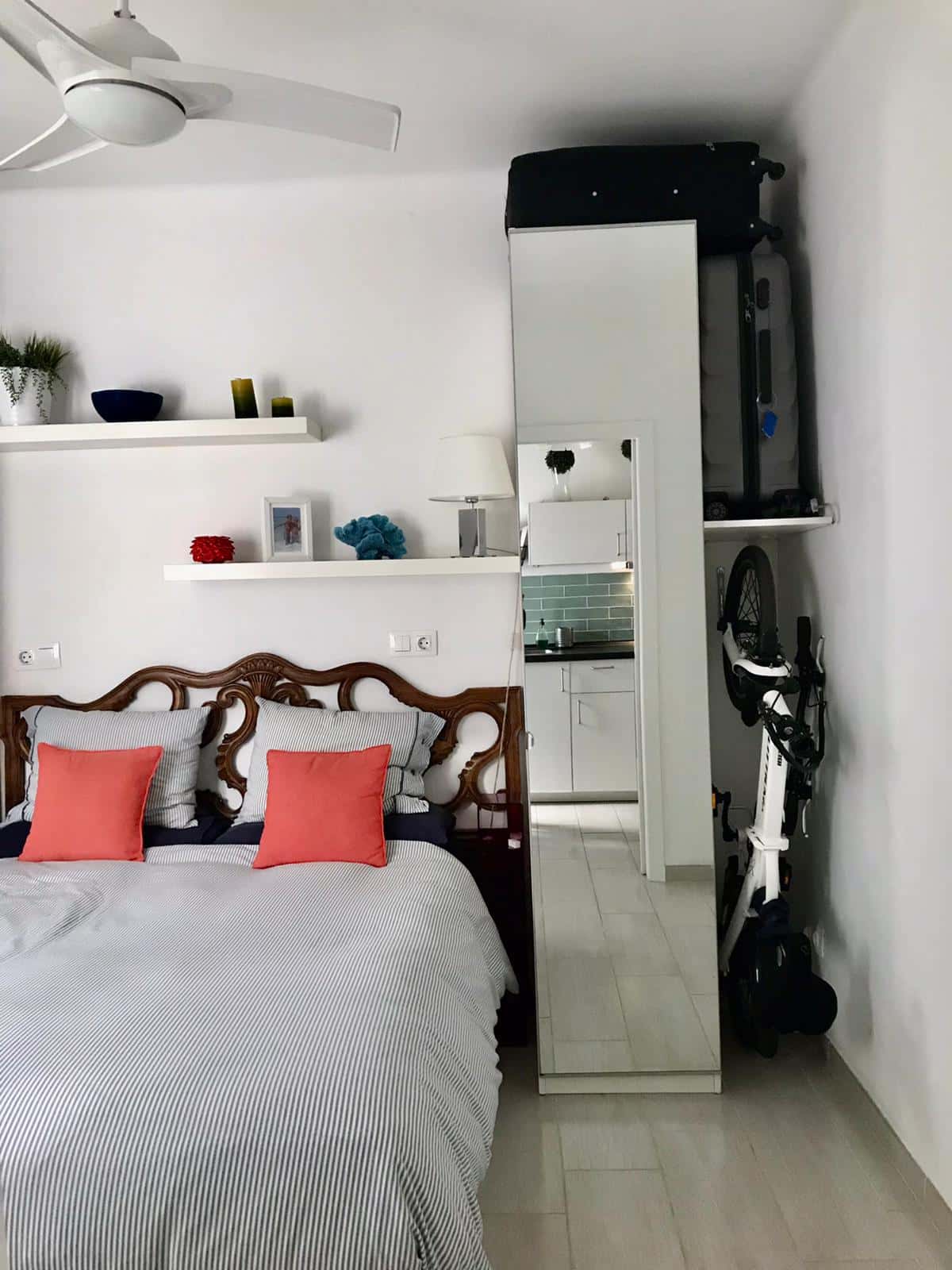 Estudio en Arco de Triunfo con suministros incluidos 1