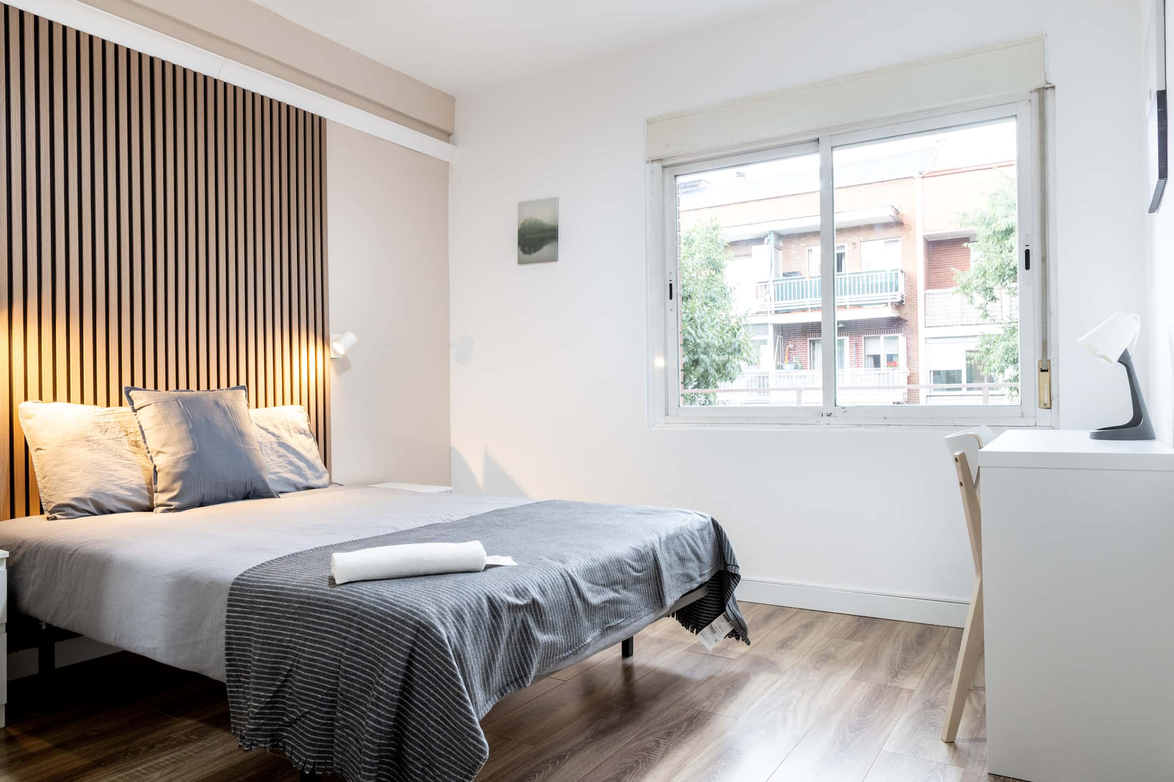 Chambre dans Calle de Emilio Ferrari, Madrid pour 80 m² avec 4 chambres