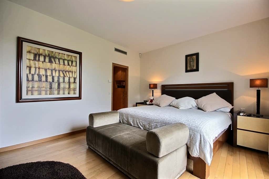 Apartment 3 bedrooms 200m²