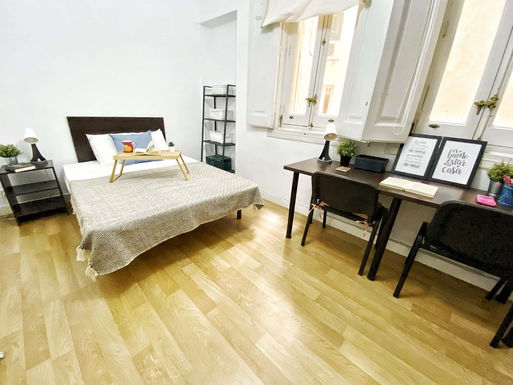 Calle de Sagasta, 12 (ONLY STUDENTS)