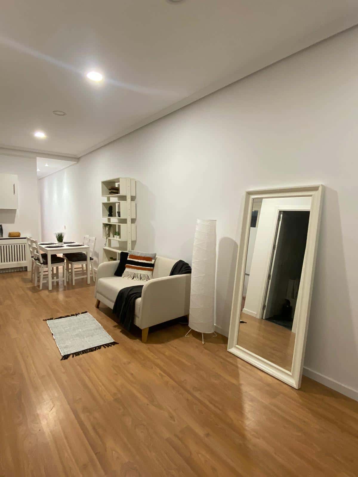 Room RC28R2