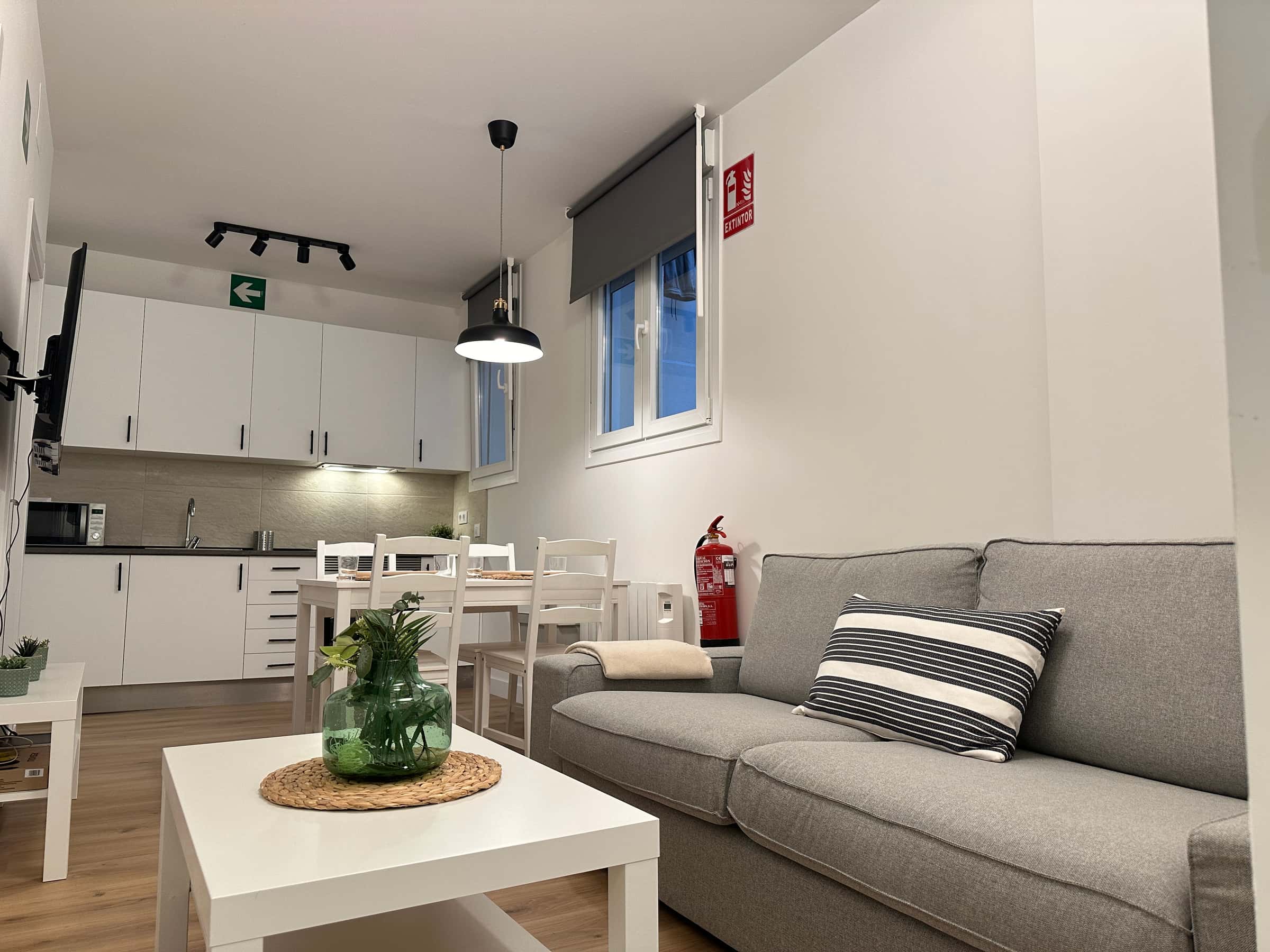 Calle de Sahagún, 14 (ONLY STUDENTS)