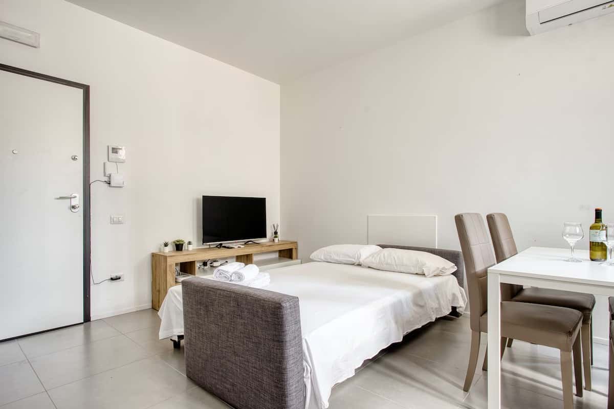 Apartment Milan, 1 bed — photo 9