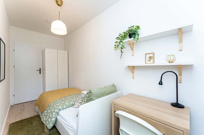Listing photo thumbnail