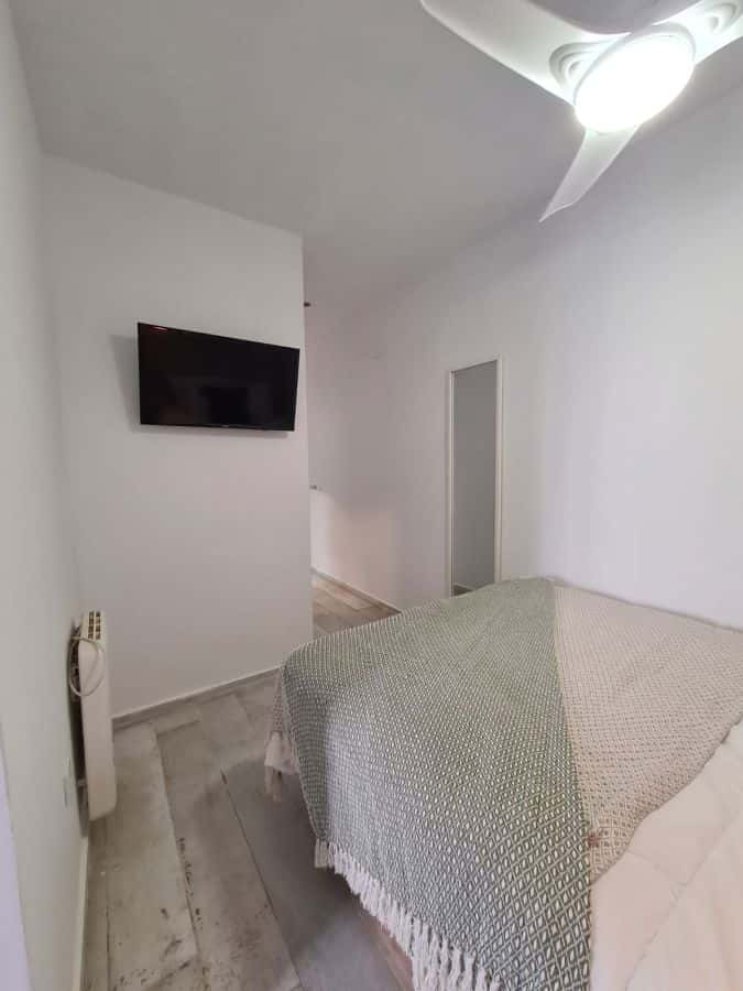 Habitación en piso de 4 habitaciones en Algirós