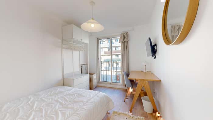 Listing photo thumbnail