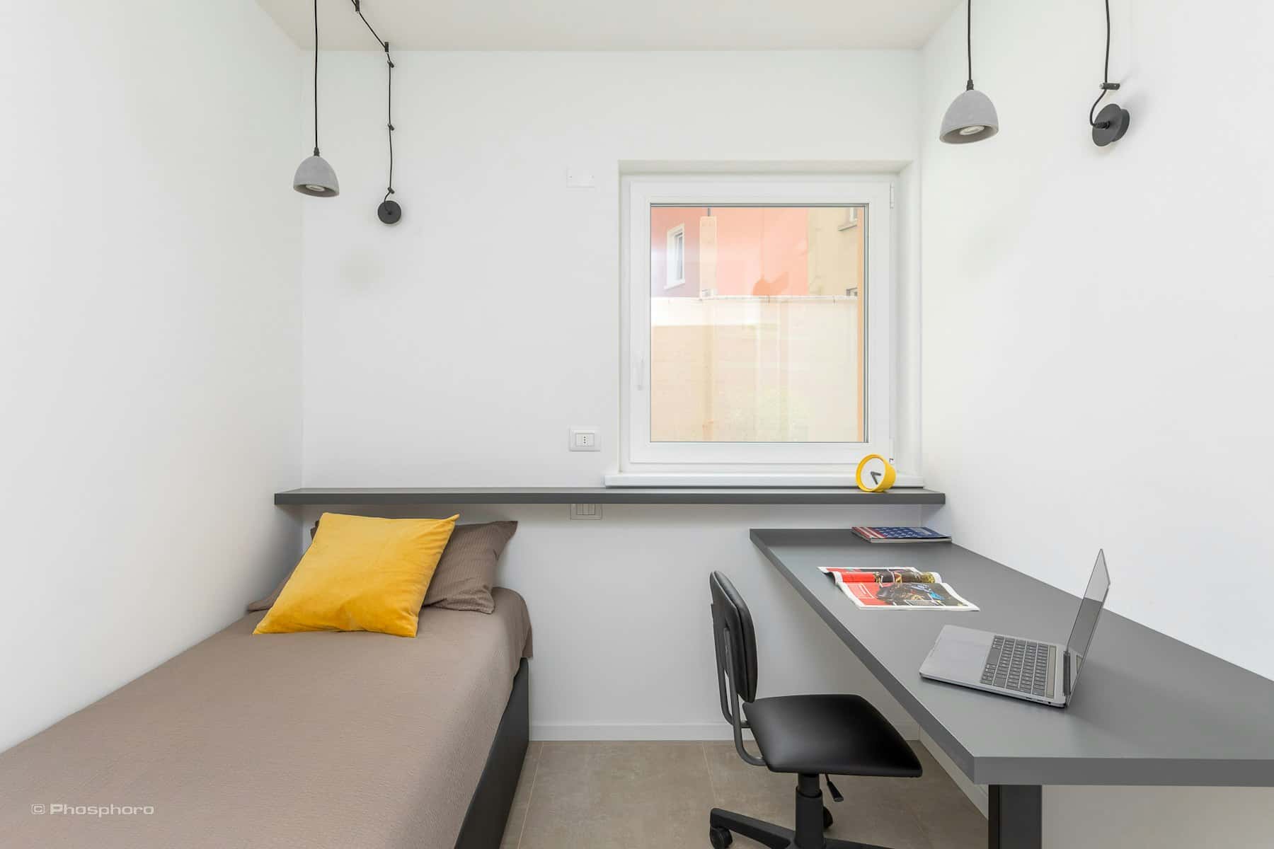 Chambre dans Via Venezia, Trento pour 52 m² avec 2 chambres