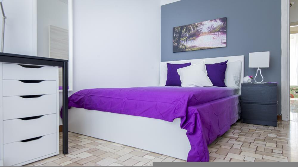 Stanza in Viale Legioni Romane