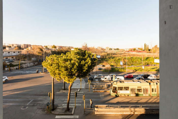 Listing photo thumbnail