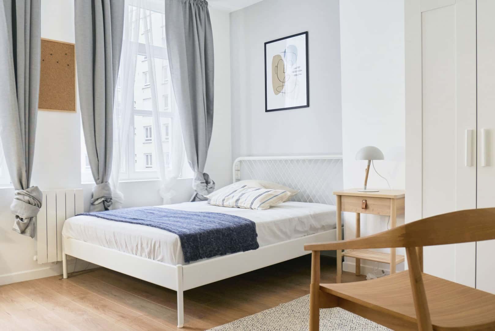 Chambre 6 - MOLINEL C