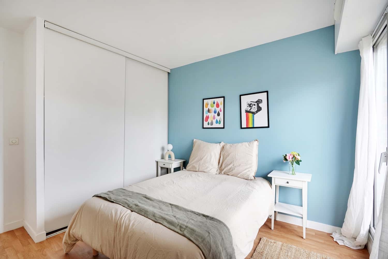 Move into this room with a balcony