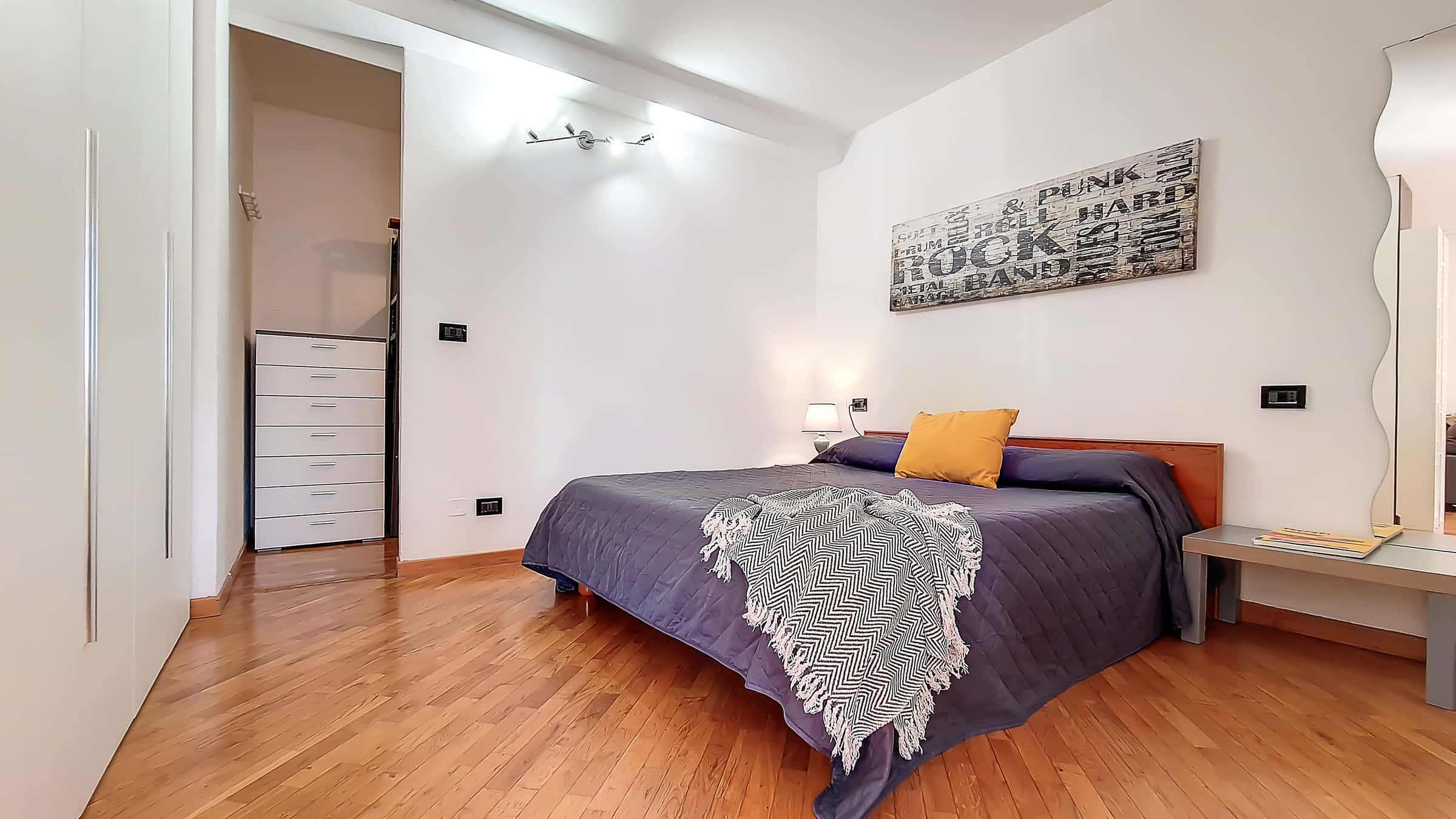 Apartment in Via Giuseppe Massarenti, Bologna for 45 m²