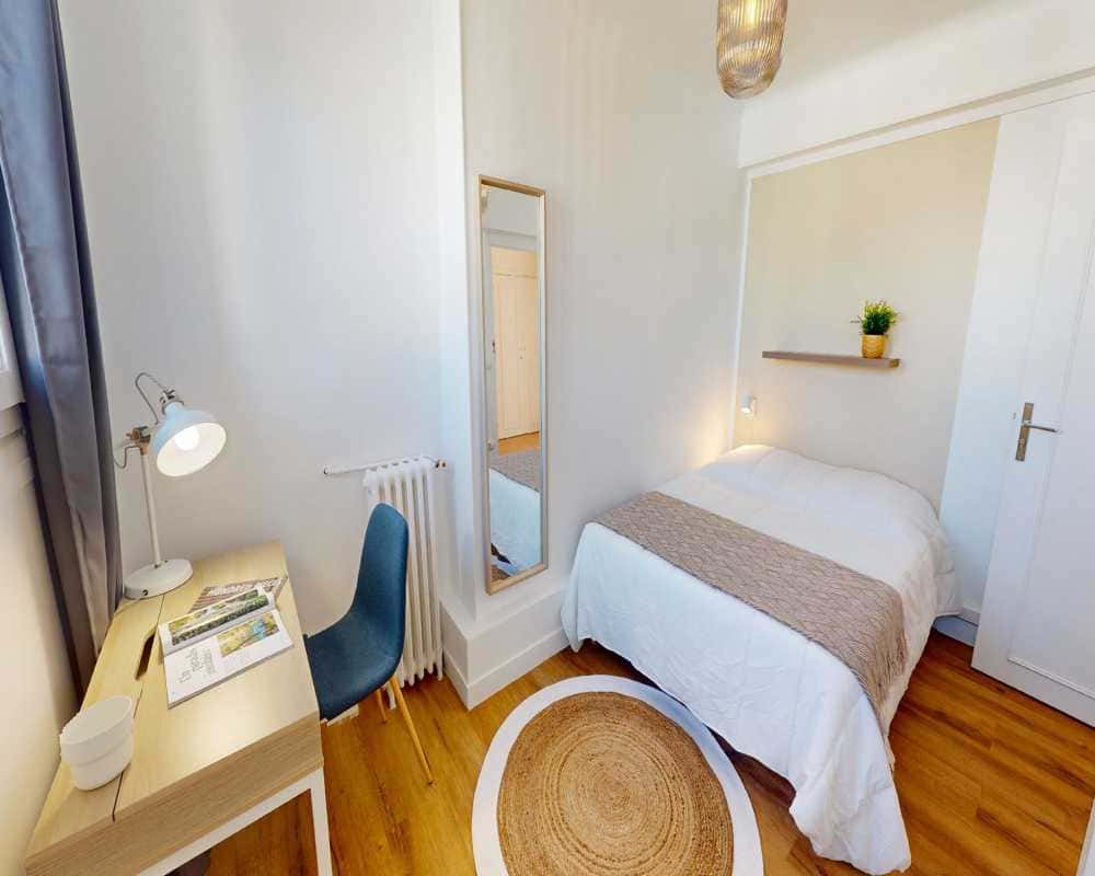 Chambre dans le Rue de Saussure