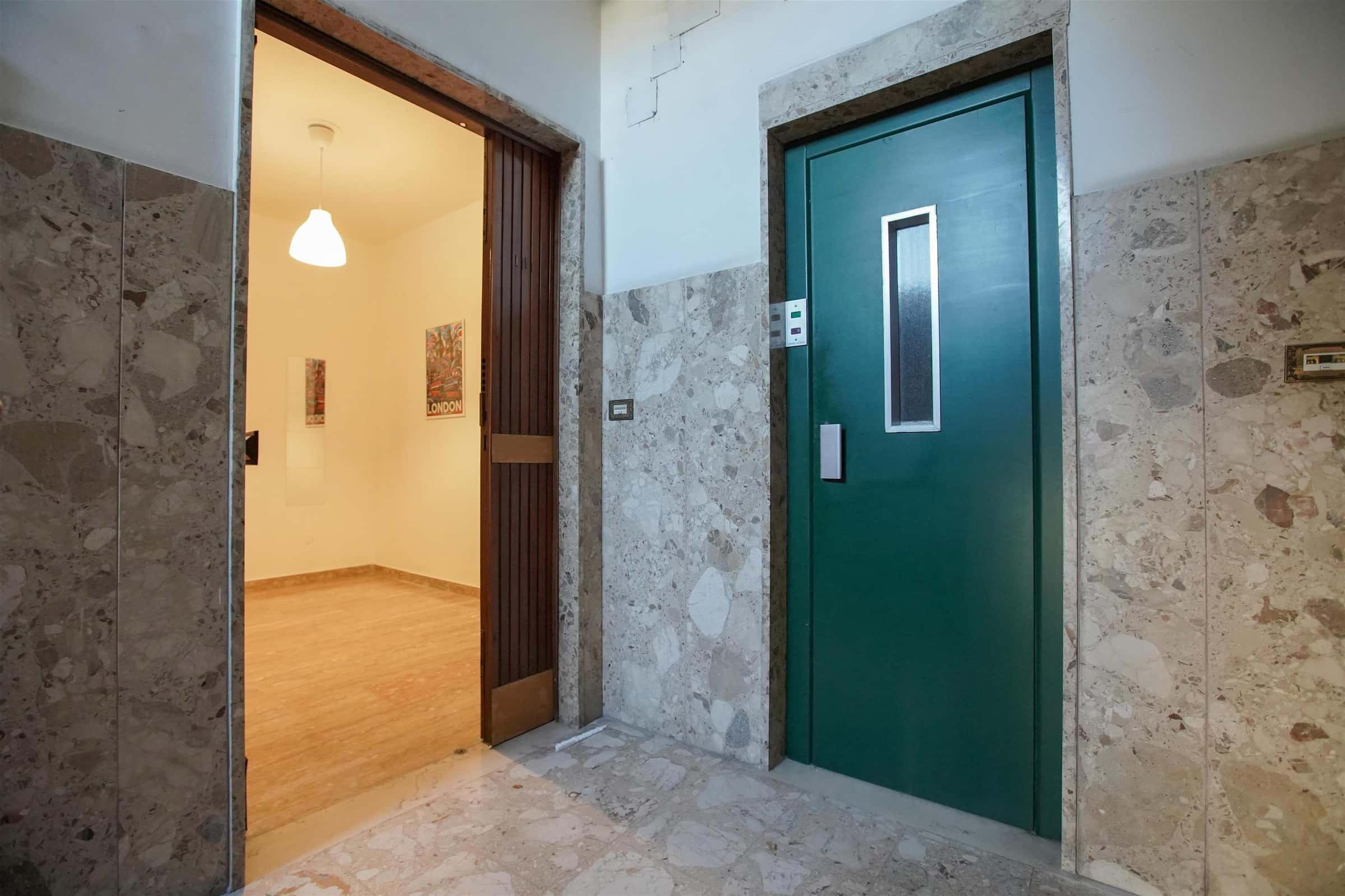 Via Pietro Castellino 141 sc. A p. 6 Int 11 - Stanza 57