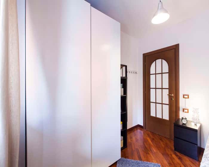 Listing photo thumbnail