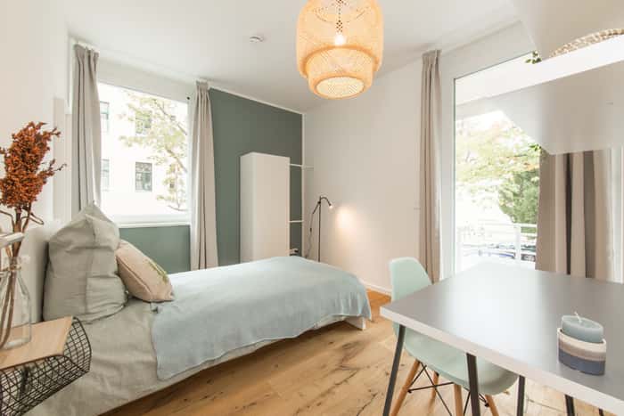 Listing photo thumbnail