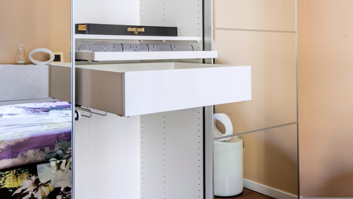 Listing photo thumbnail