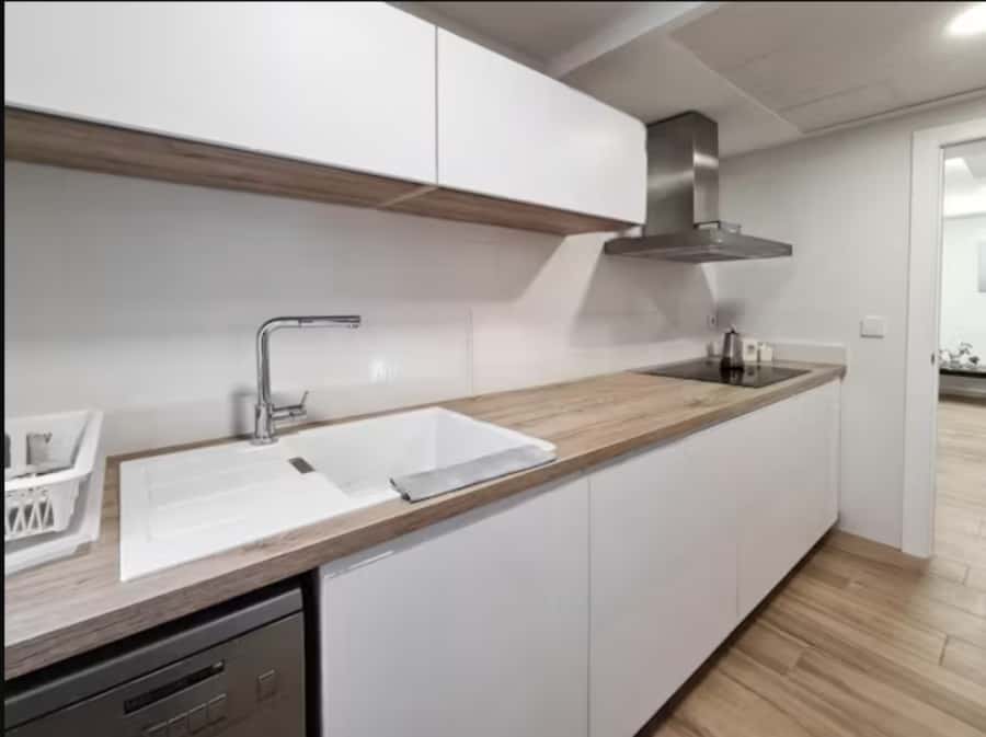 Habitación en piso de 4 habitaciones en Campanar