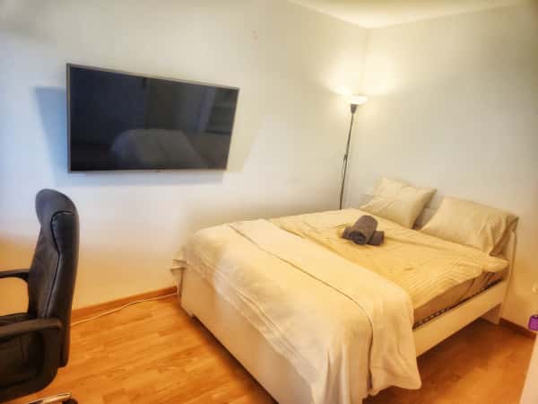 Stanza in Wülflingerstrasse, Winterthur di 80 m² con 1 camera