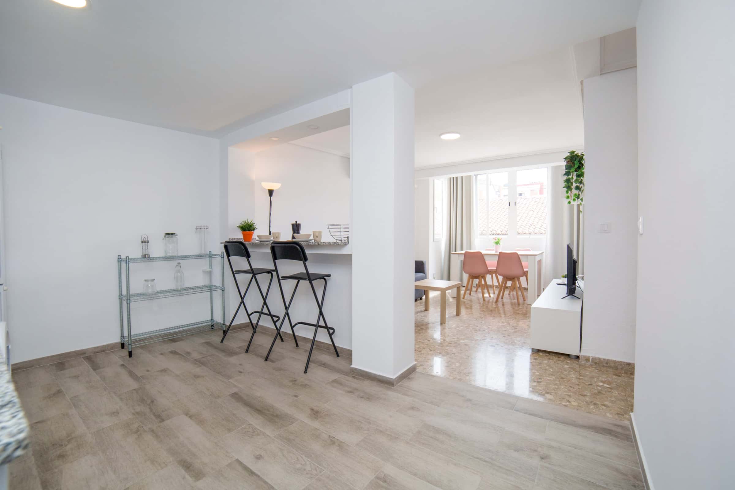 Apartment in Carretera d'Escrivà, Valencia for 59 m² with 2 bedrooms