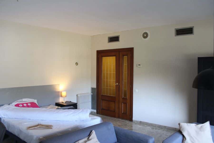 Habitación en piso de 5 habitaciones en Sant Francesc