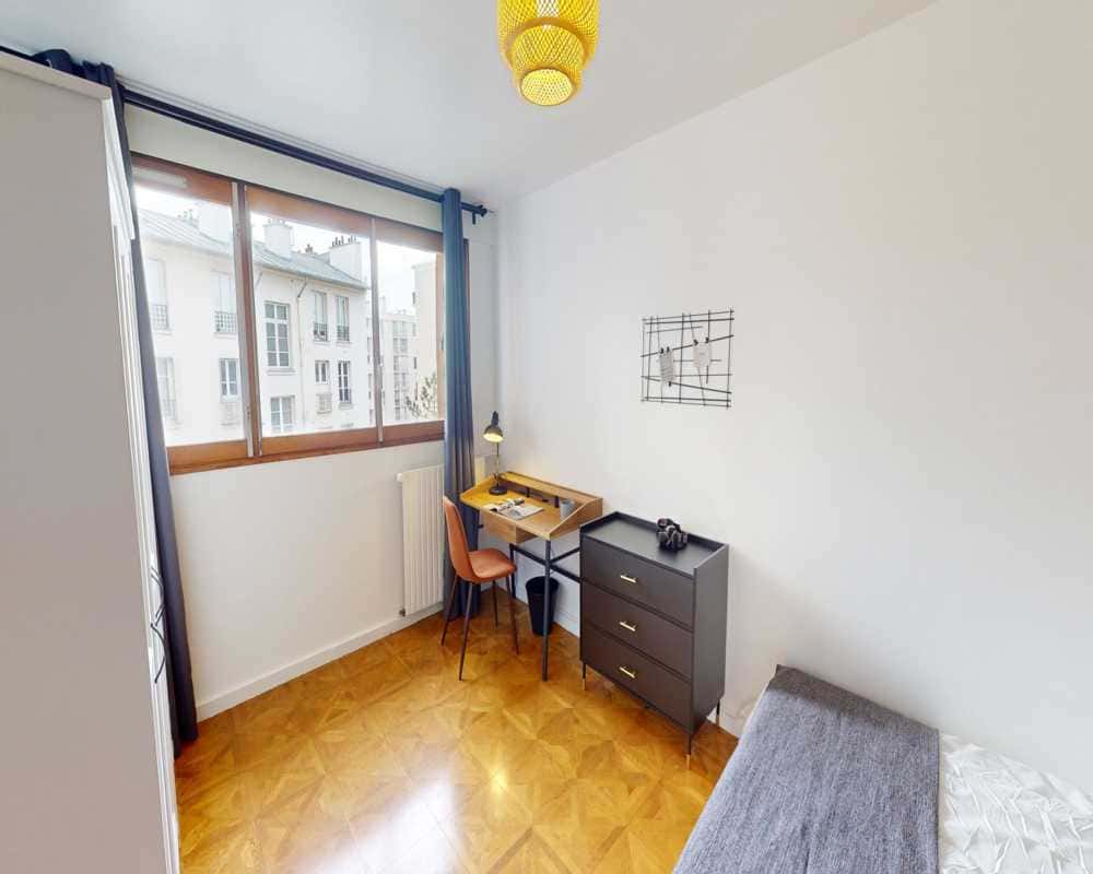 Chambre dans le Rue Riquet