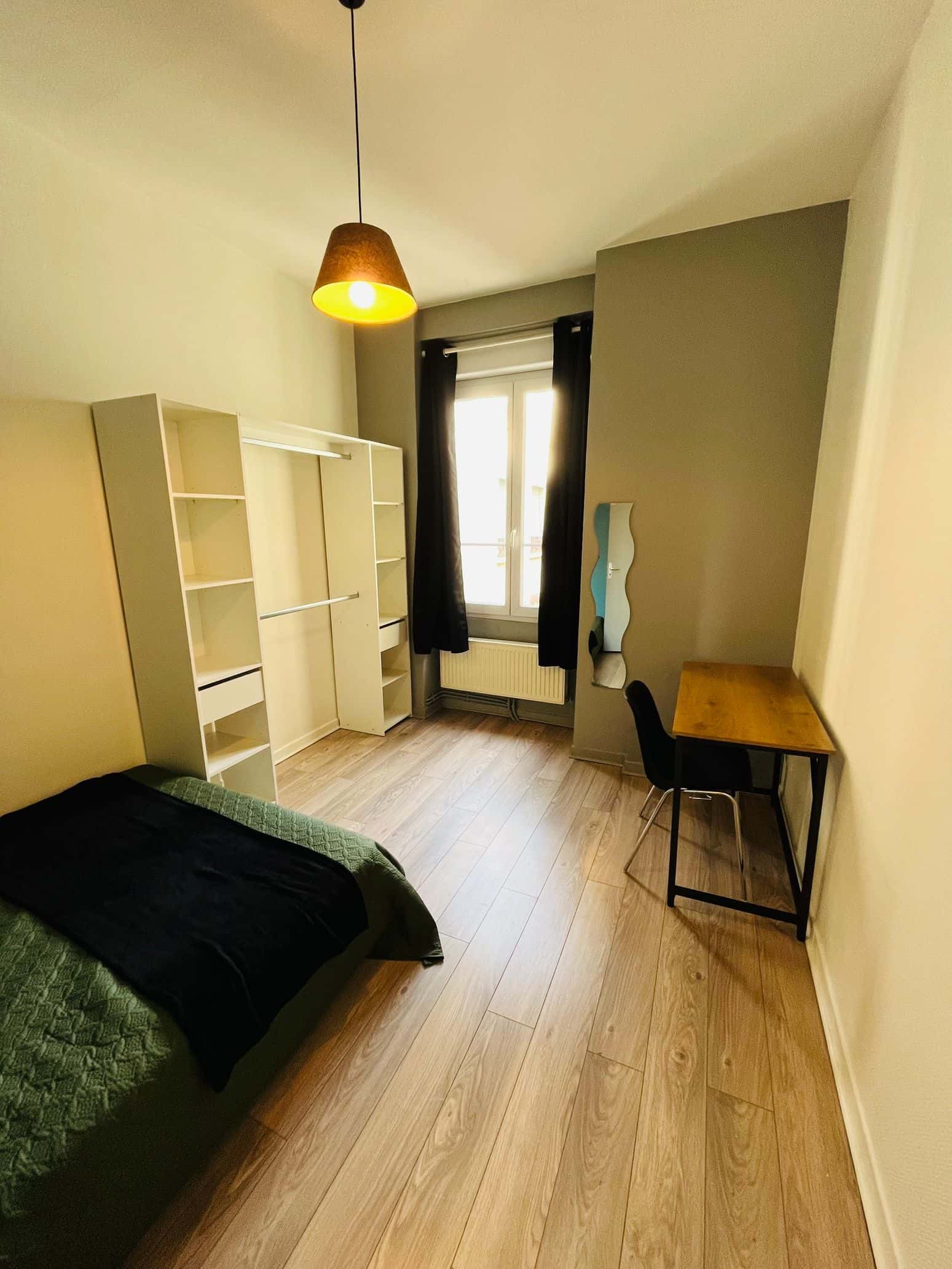 Chambre dans le 27 rue saint michel