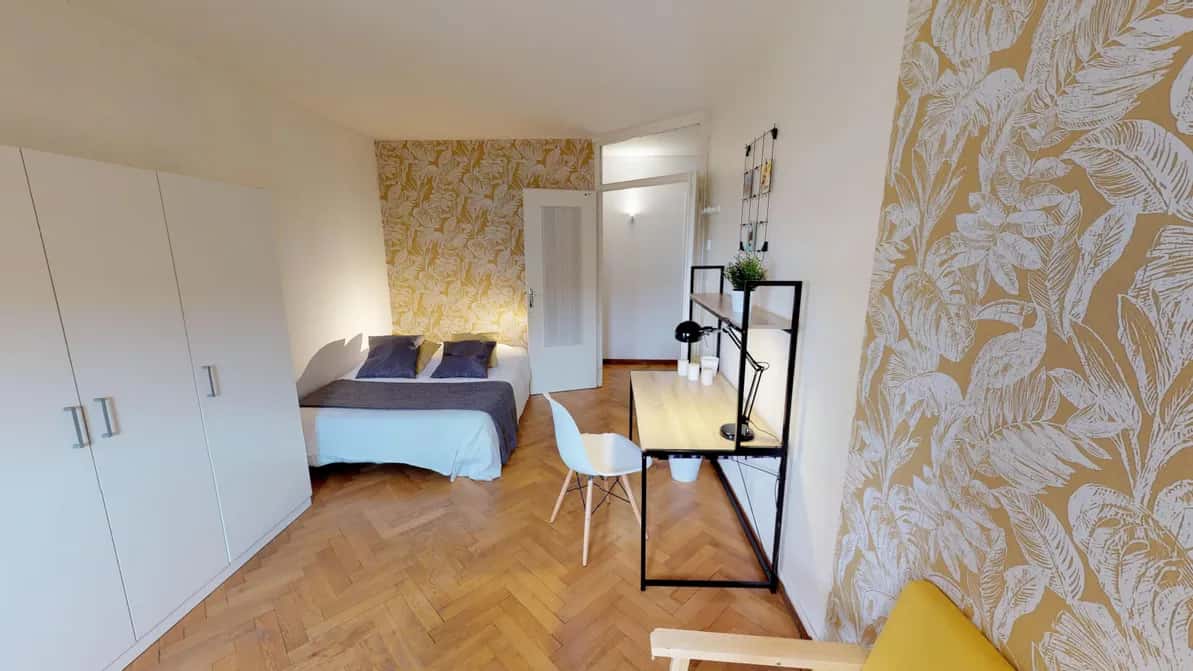 Room in Rue Garibaldi, Lyon for 113 m² with 5 bedrooms
