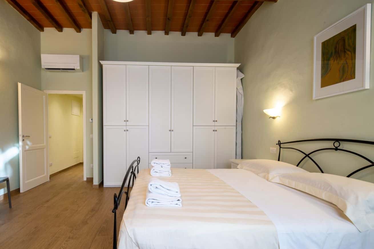 Santo Spirito Bright Flat
