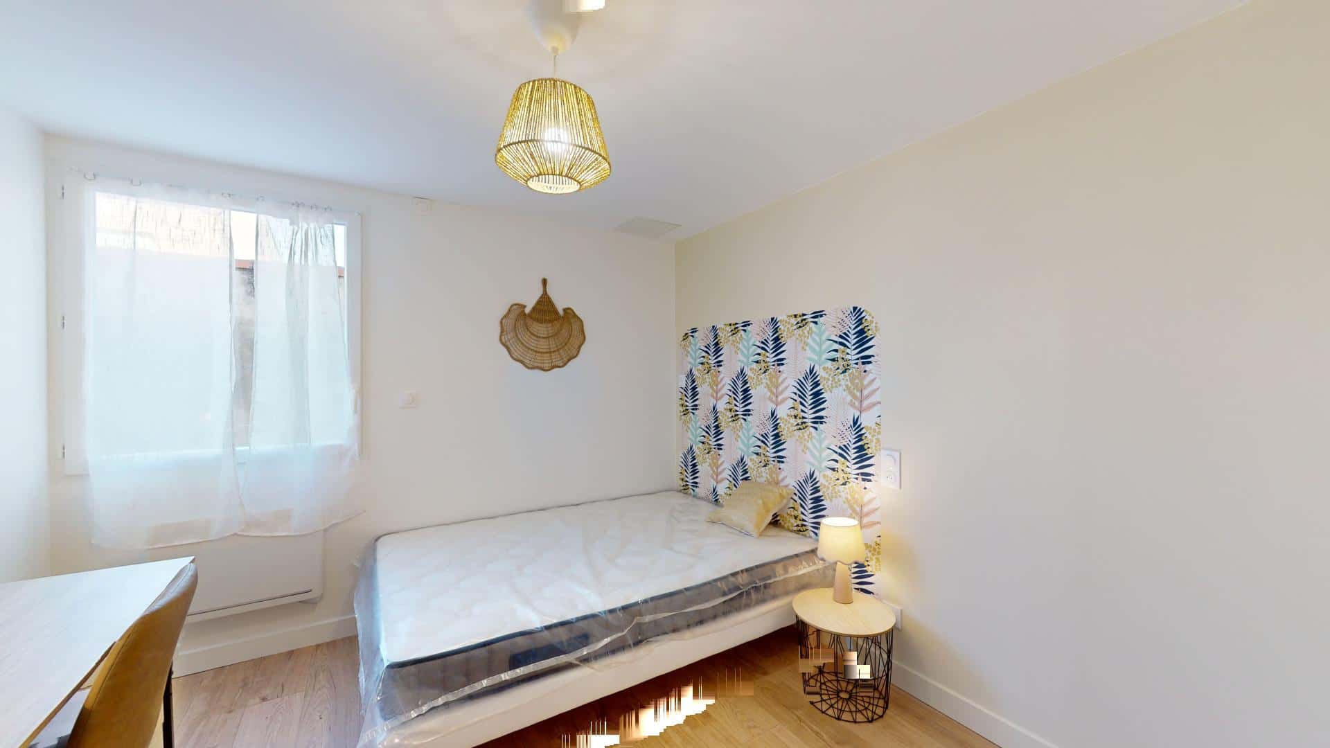 Chambre 5 - FRONTON L