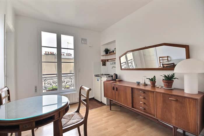 Listing photo thumbnail