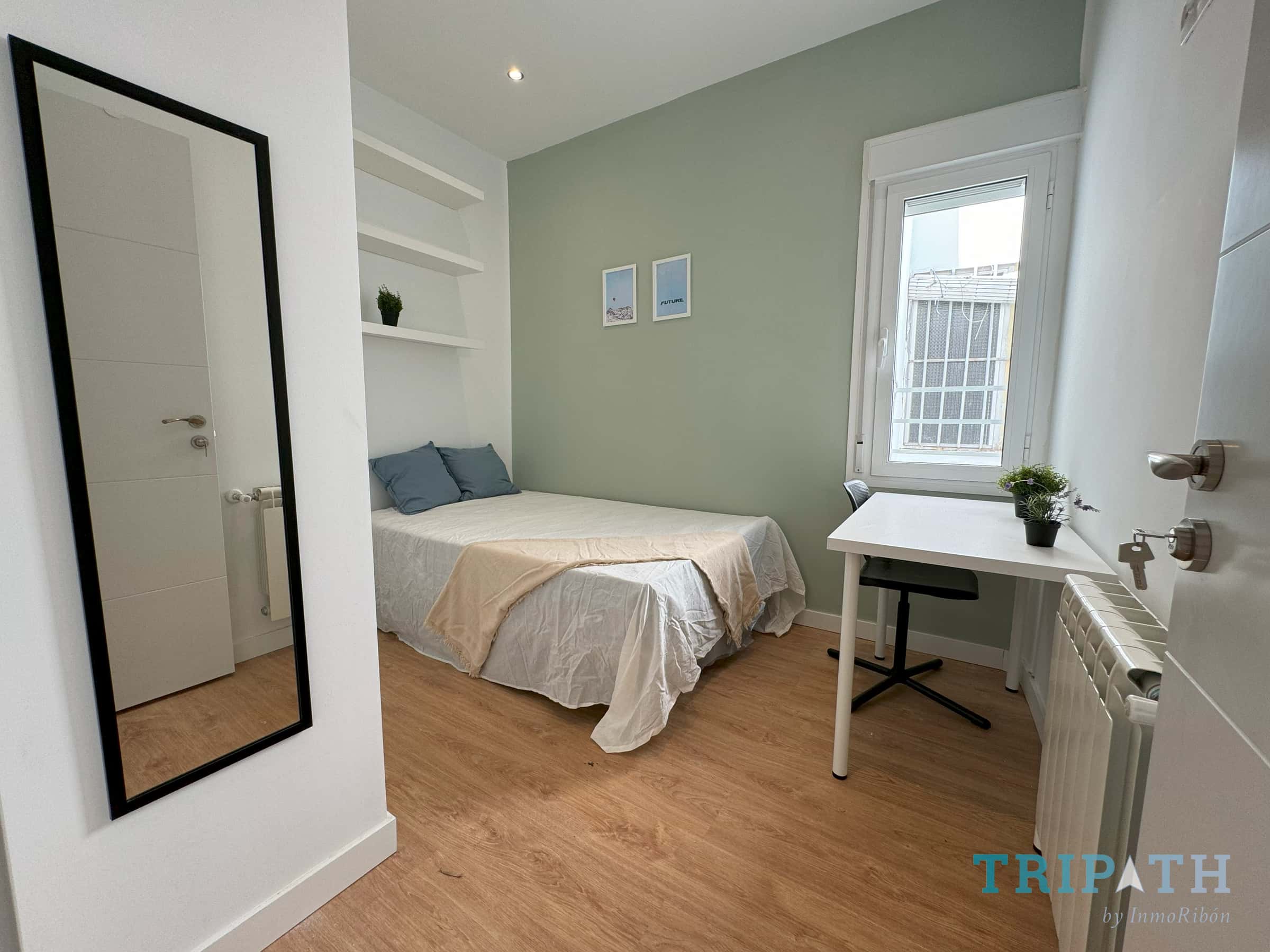 Chambre dans Calle Manuel Aleixandre, Madrid pour 80 m² avec 4 chambres