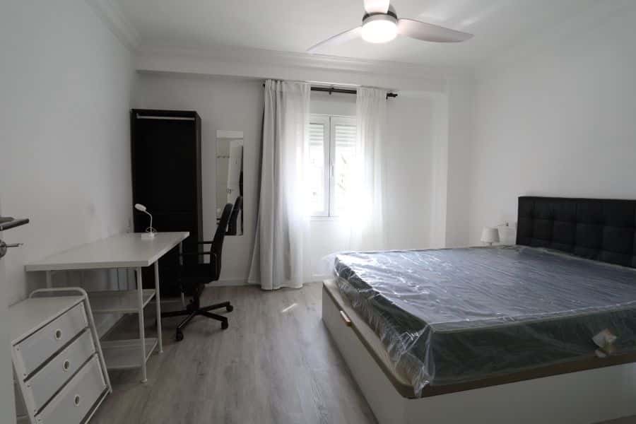 Habitación en piso de 4 habitaciones