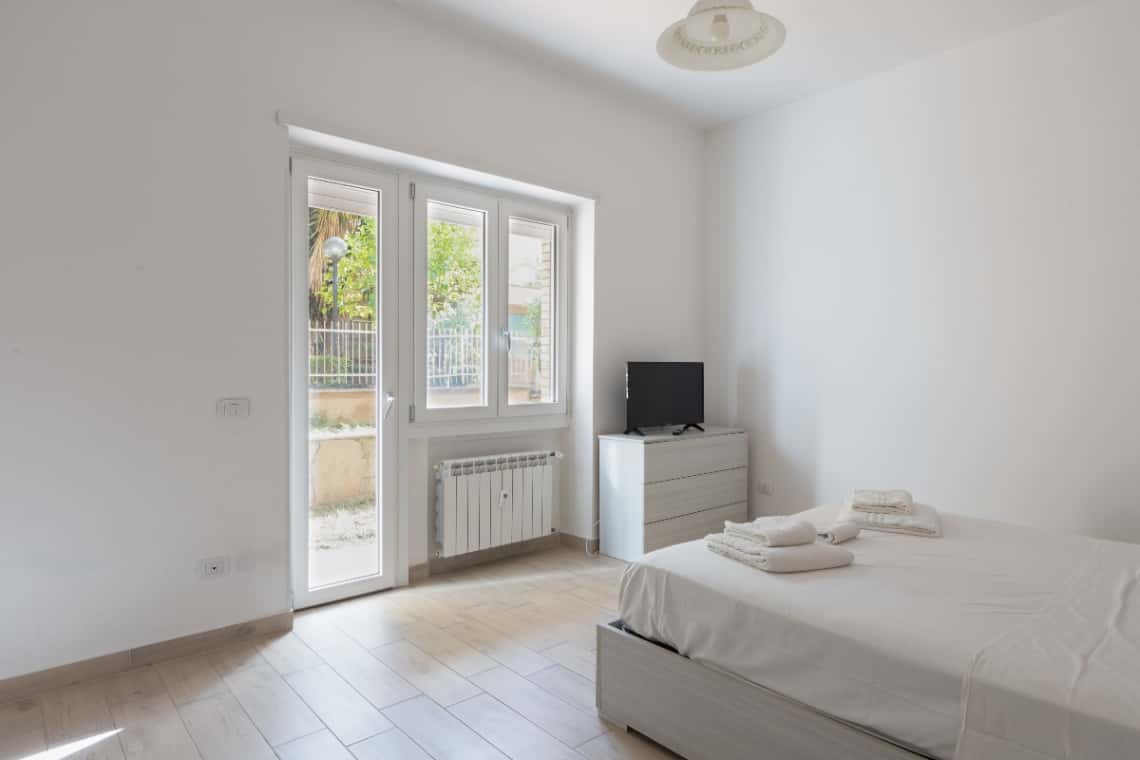 Apartment Rome, 1 bed — photo 2