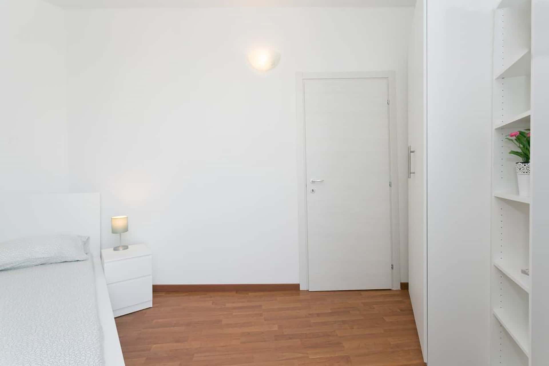 via gavirate 27  private room s1