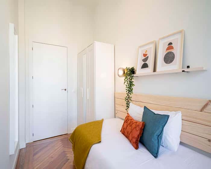 Listing photo thumbnail