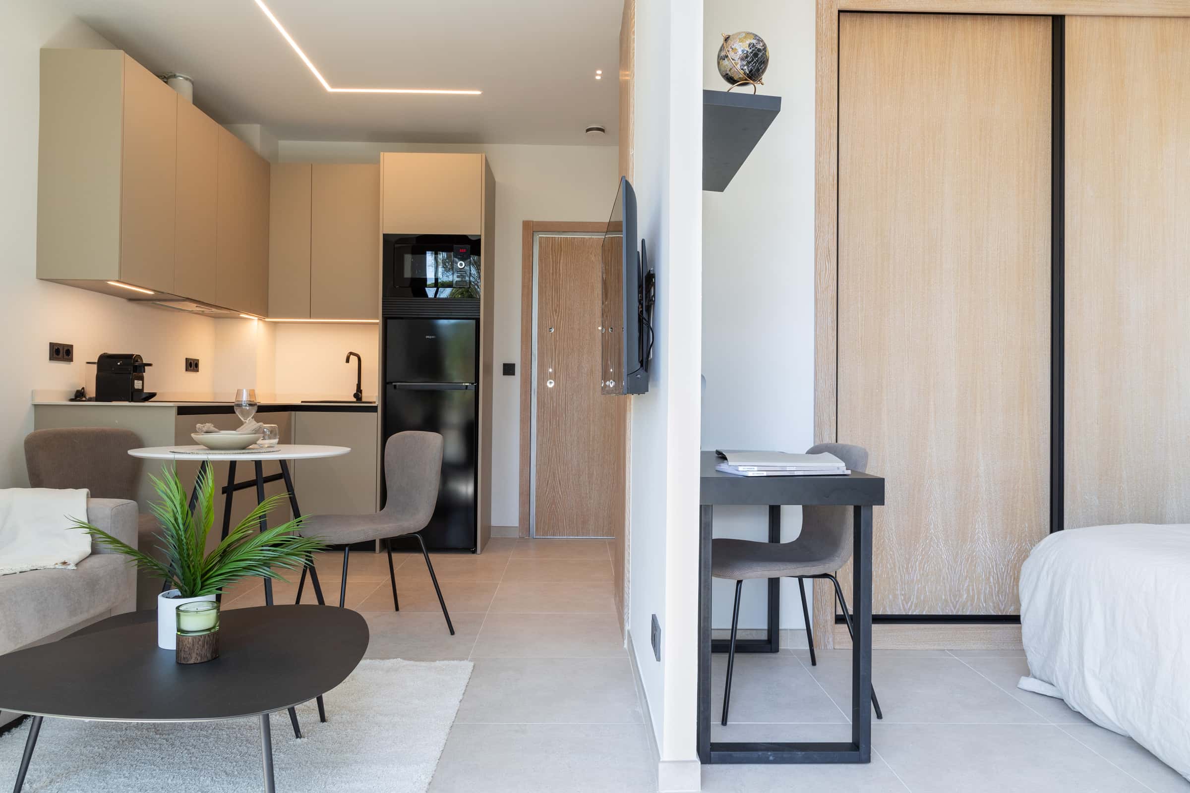 Zimmer in Calle Tomillo, Alcorcón für 300 m² mit 15 Schlafzimmer