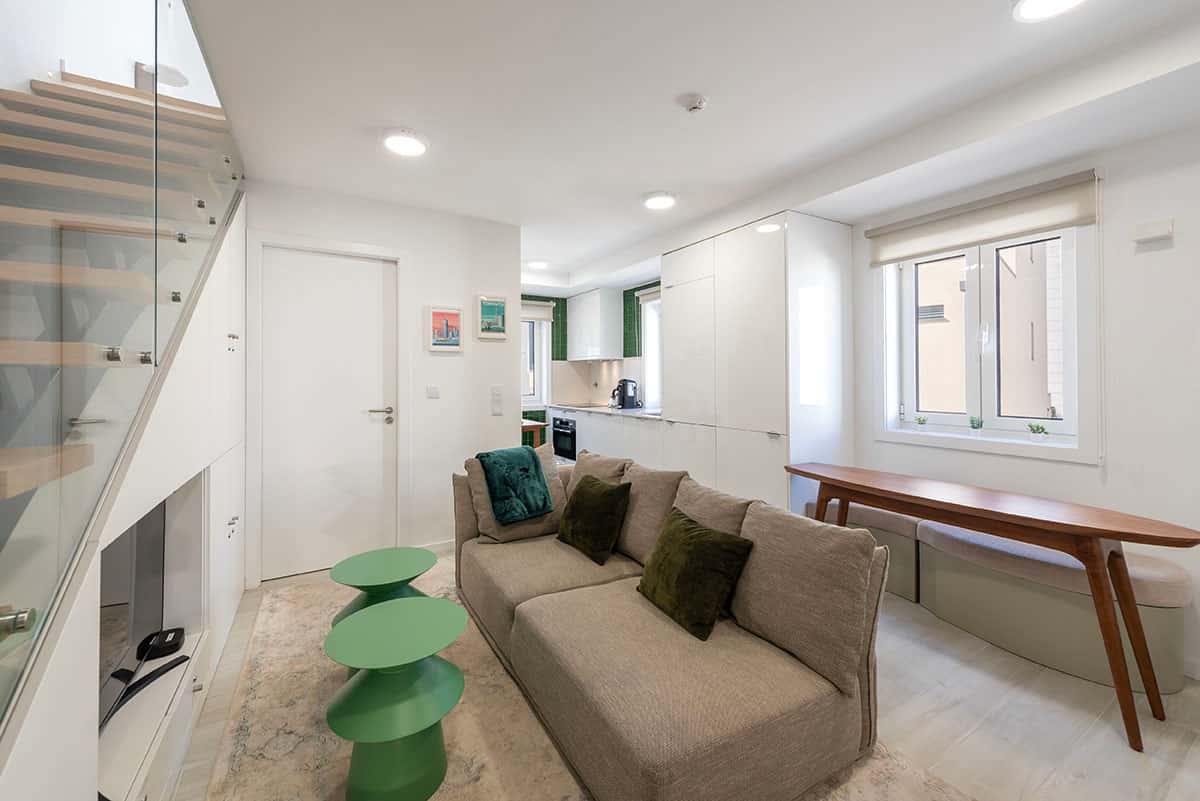 Modern Duplex T2 with Work-Friendly Setup in Cedofeita, Porto