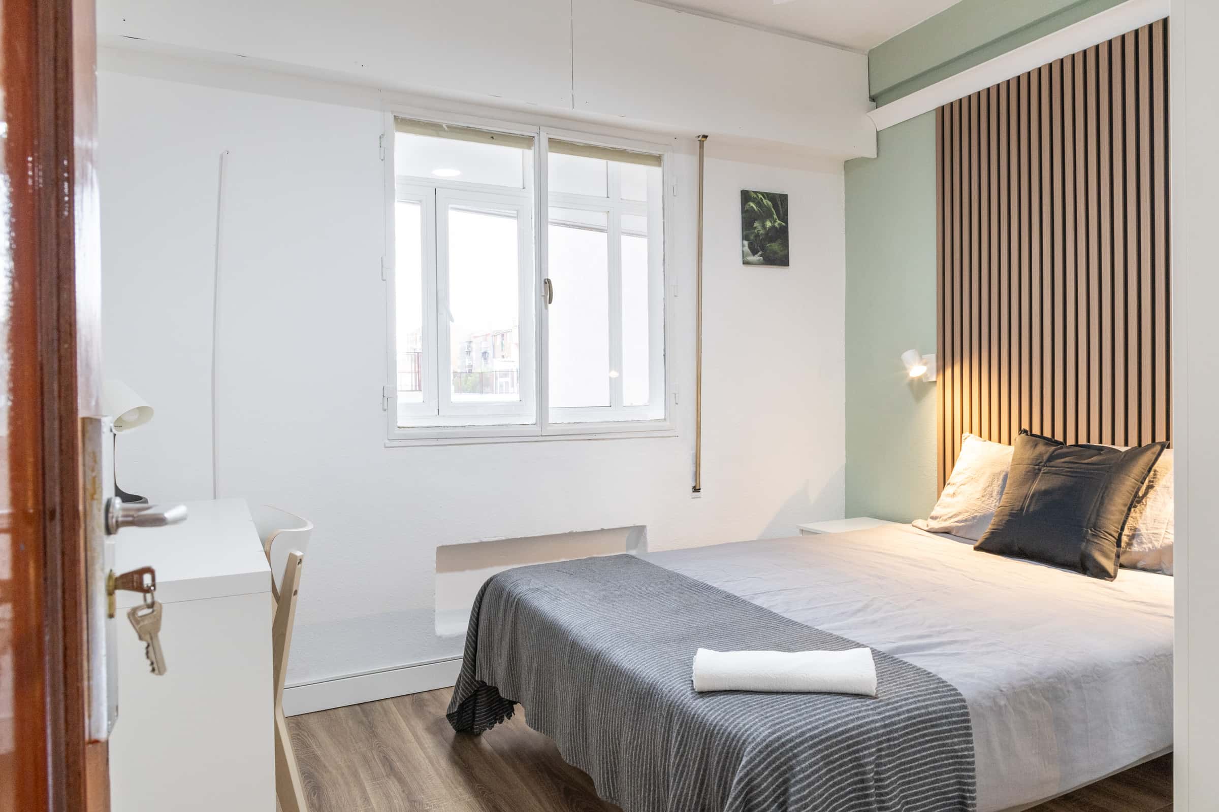 Chambre dans Calle de Emilio Ferrari, Madrid pour 80 m² avec 4 chambres