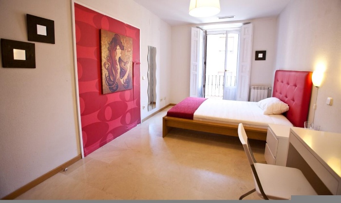 Listing photo thumbnail