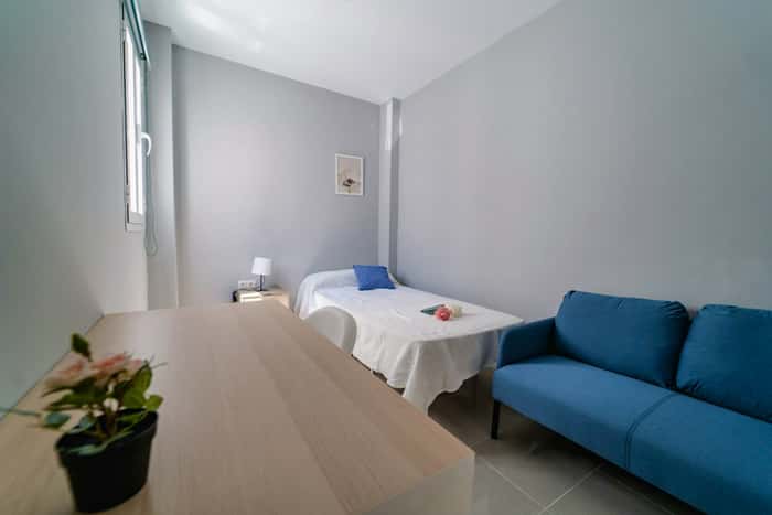 Listing photo thumbnail