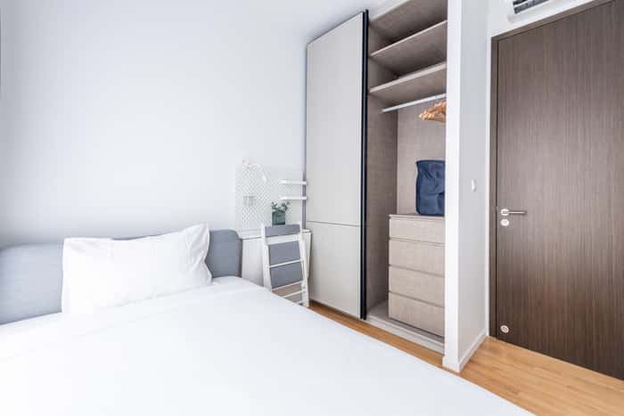 Listing photo thumbnail