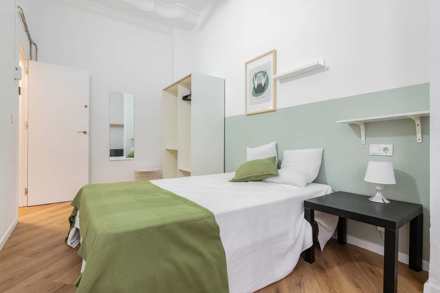 H11 - Cathedral - Gran Vía Marqués del Turia 46 2º