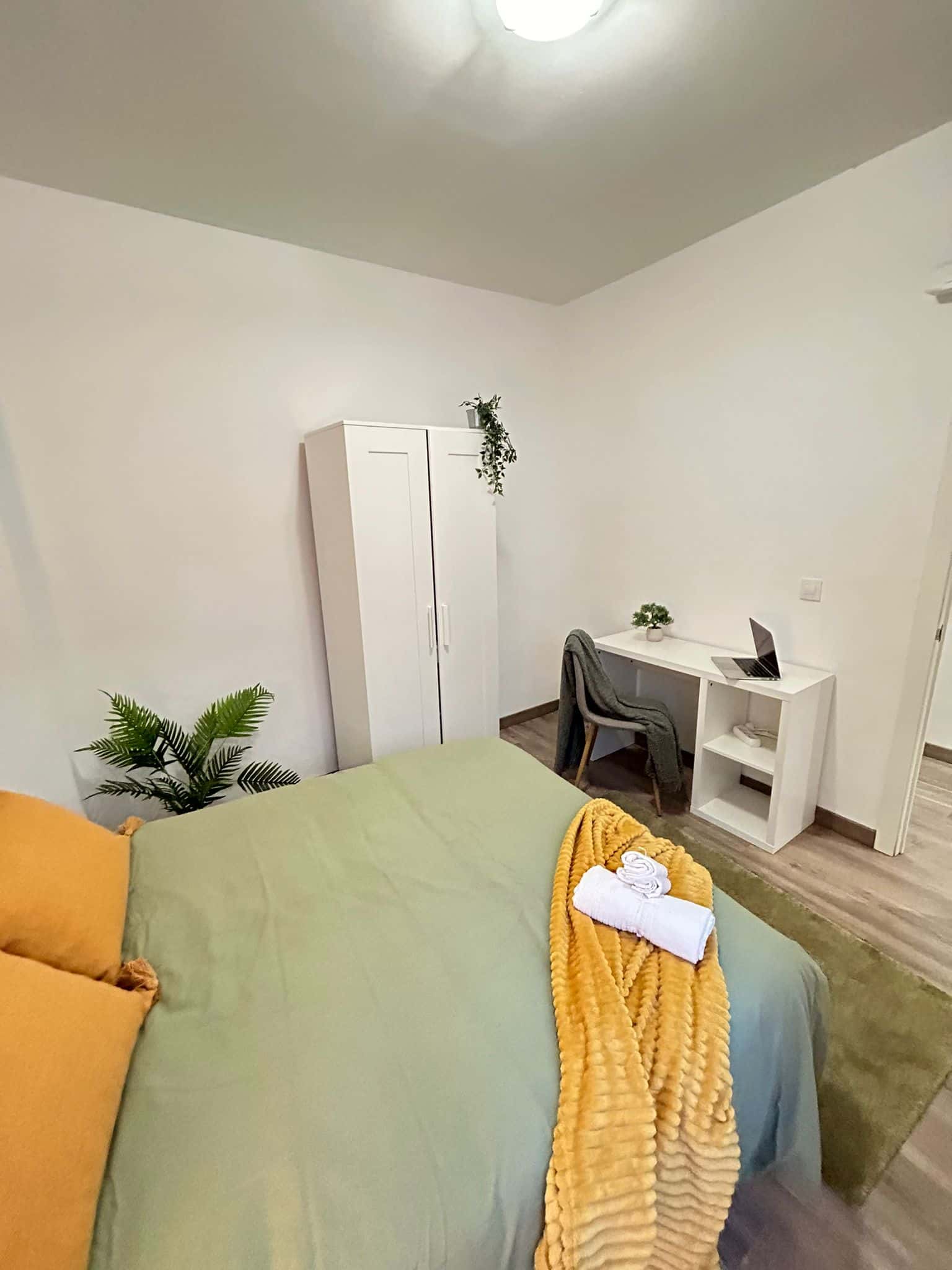 Habitacion privada en Carrer de Xàtiva , Valencia