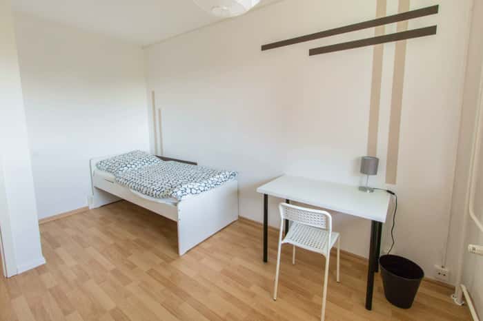 Listing photo thumbnail