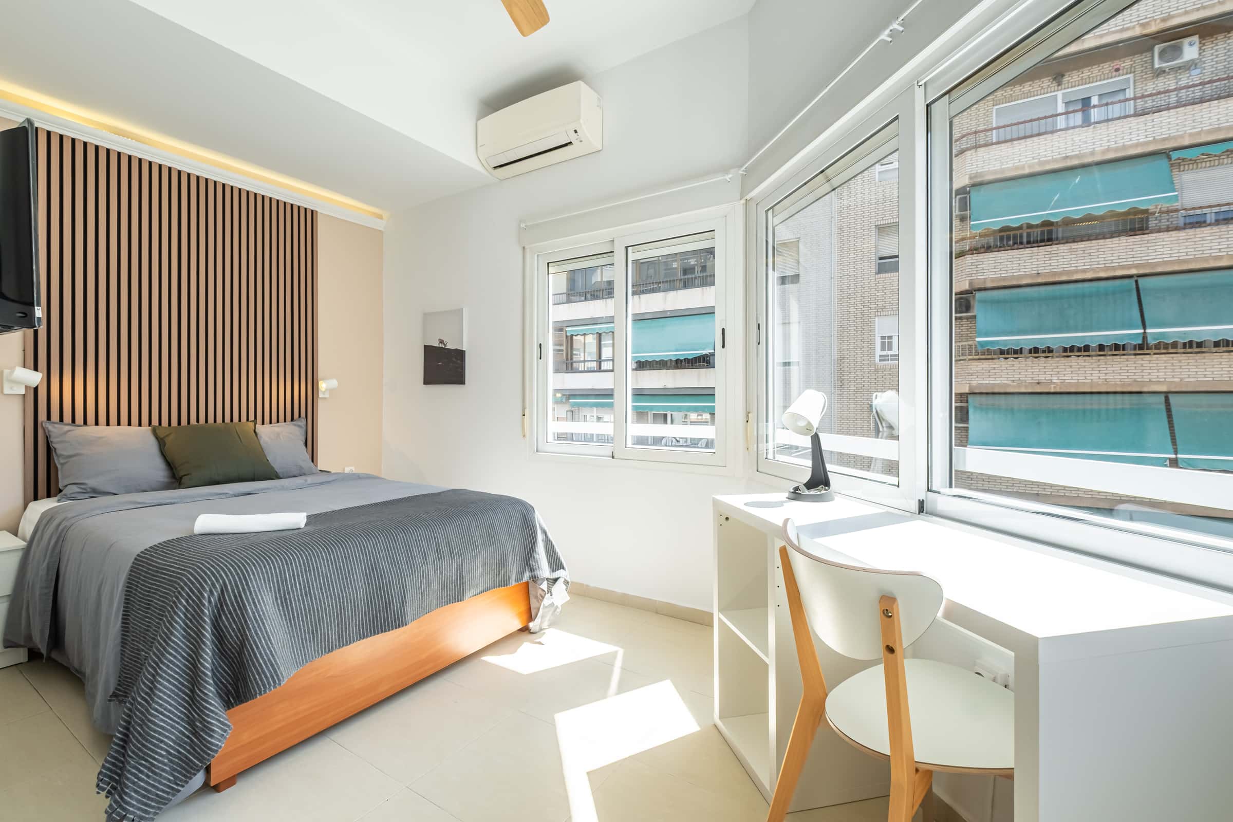 Zimmer in Avenida de Aguilera, Alicante (Alacant) für 80 m² mit 4 Schlafzimmer