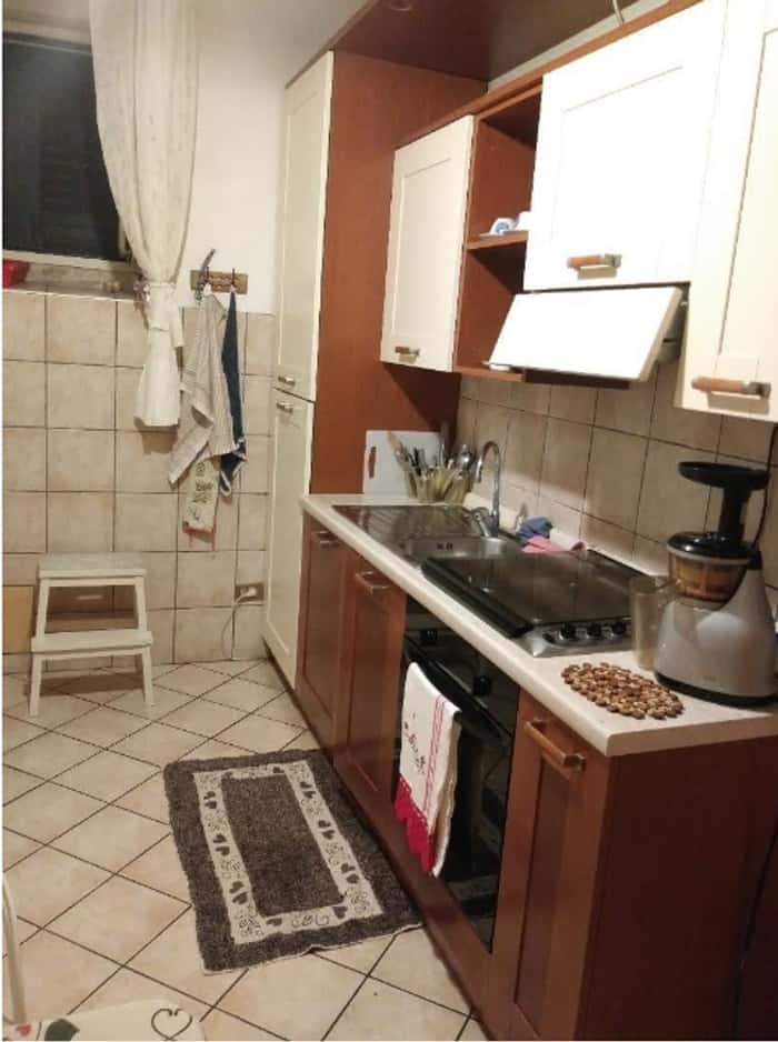 Listing photo thumbnail