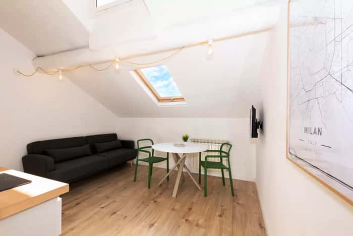 Listing photo thumbnail