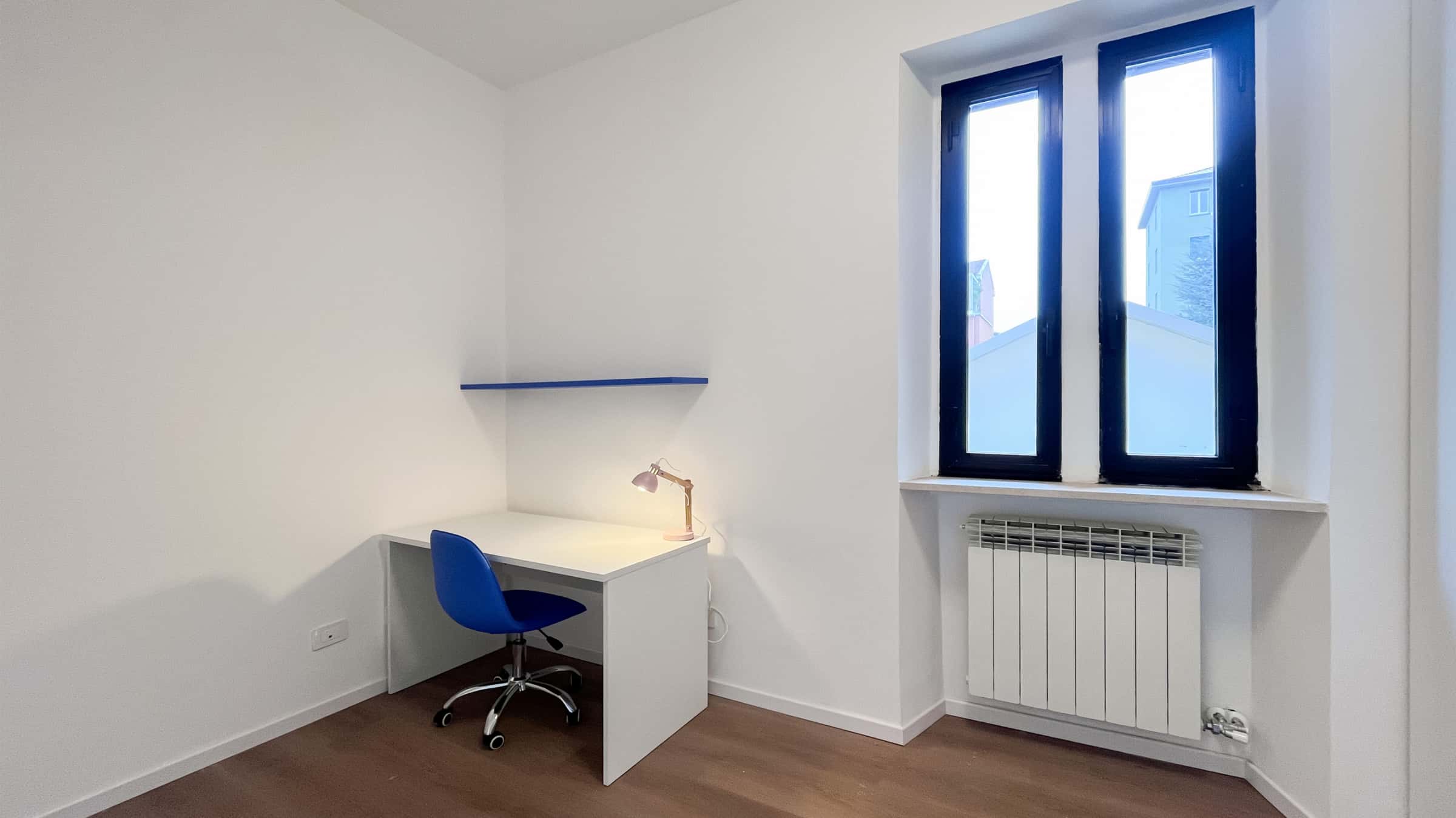 Room in Via Comune Antico, Milano for 90 m² with 4 bedrooms